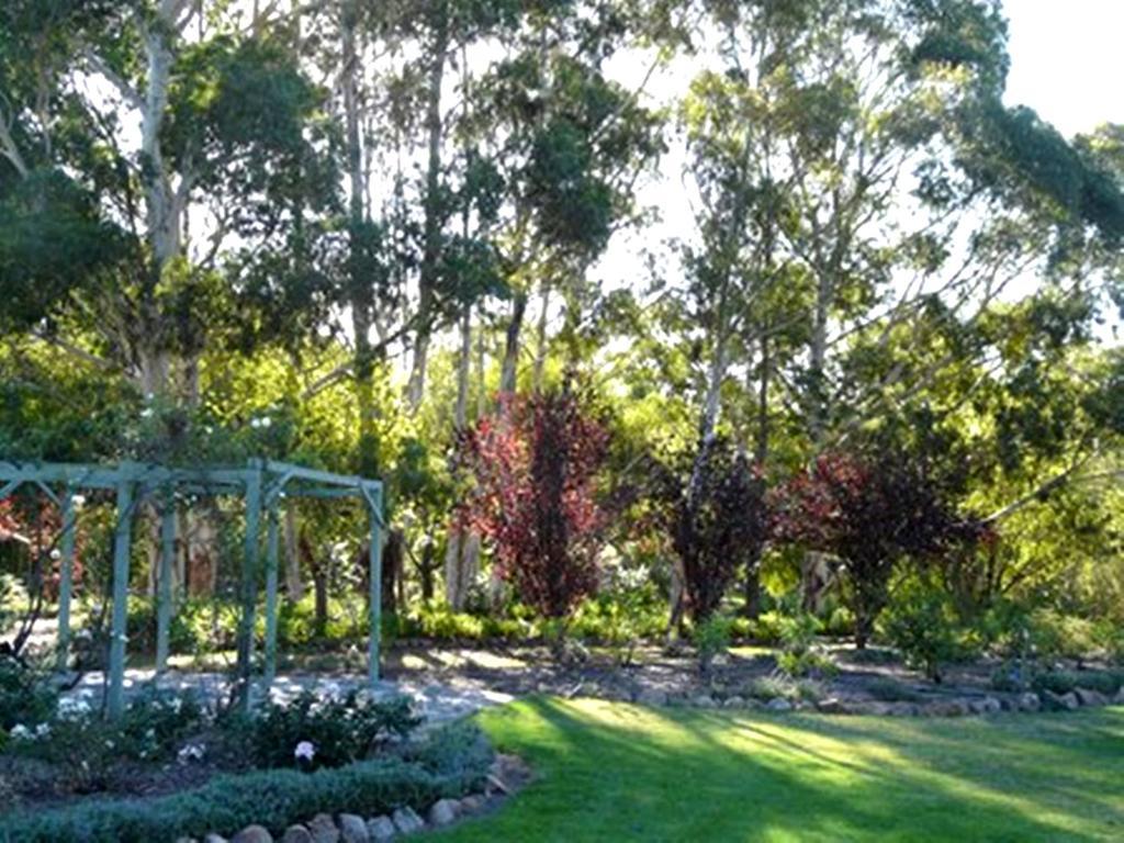 Granite Gardens Cottages & Lake Retreat Stanthorpe Luaran gambar