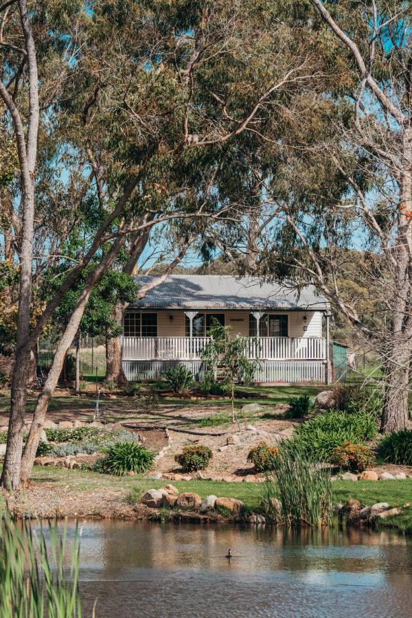 Granite Gardens Cottages & Lake Retreat Stanthorpe Luaran gambar