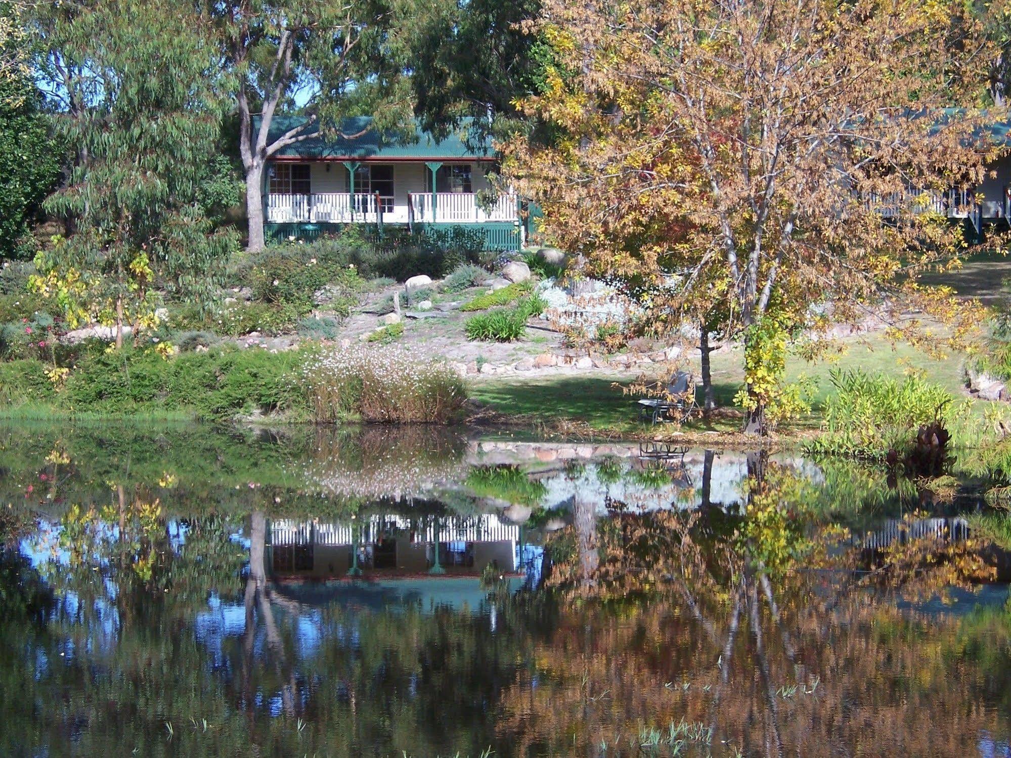 Granite Gardens Cottages & Lake Retreat Stanthorpe Luaran gambar