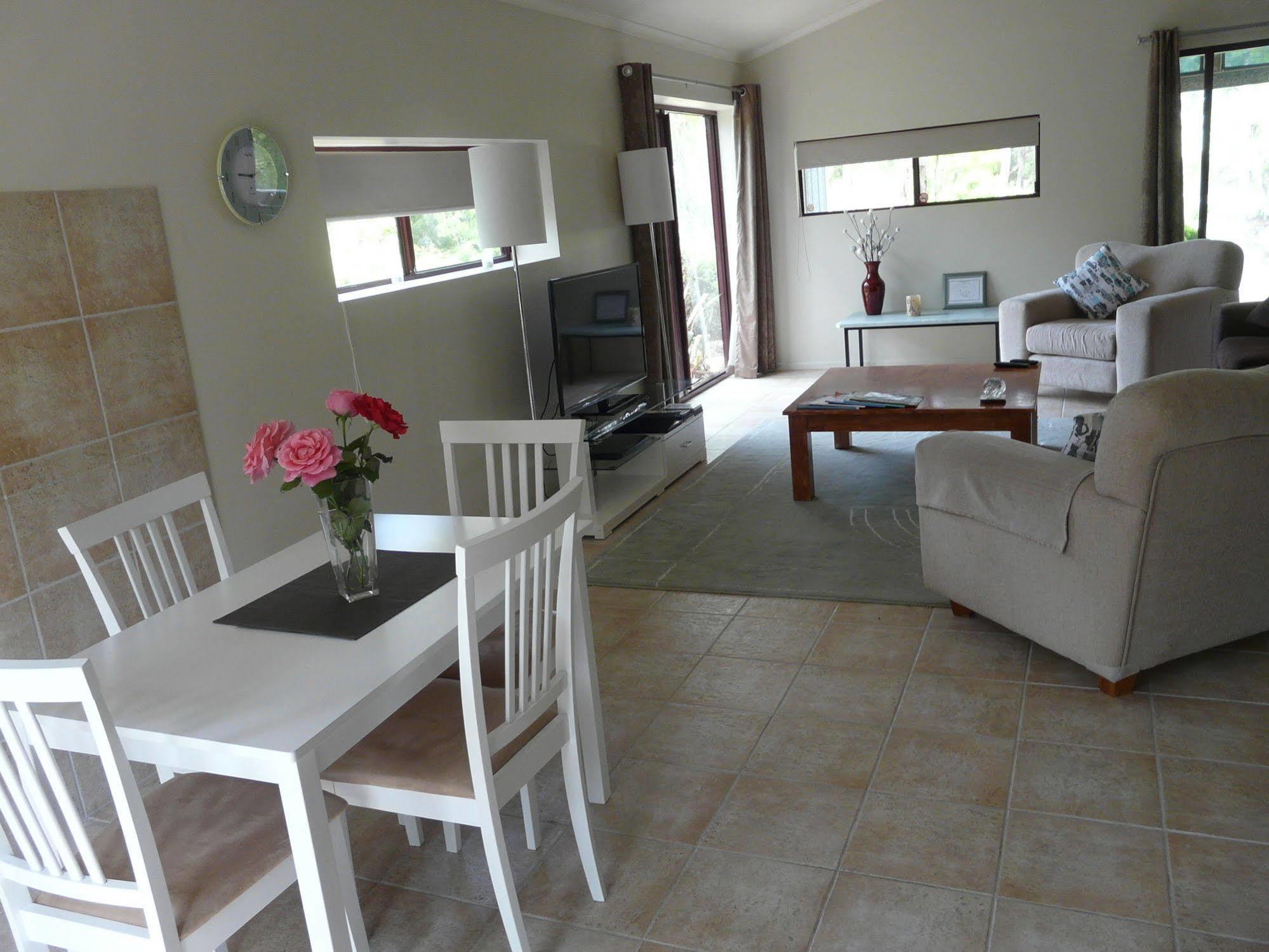Granite Gardens Cottages & Lake Retreat Stanthorpe Luaran gambar